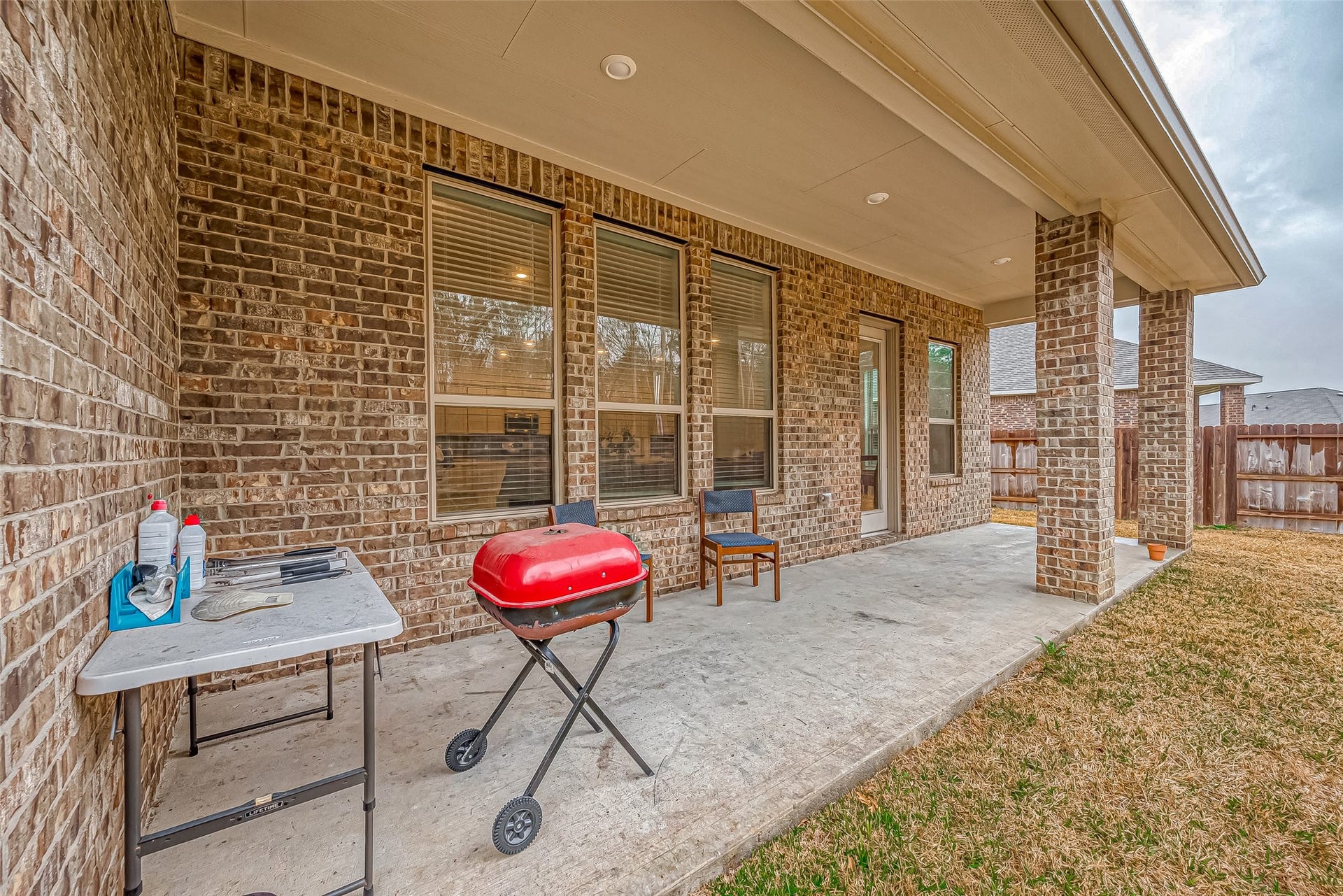 23722 Canolo Grove Lane, New Caney, TX 77357