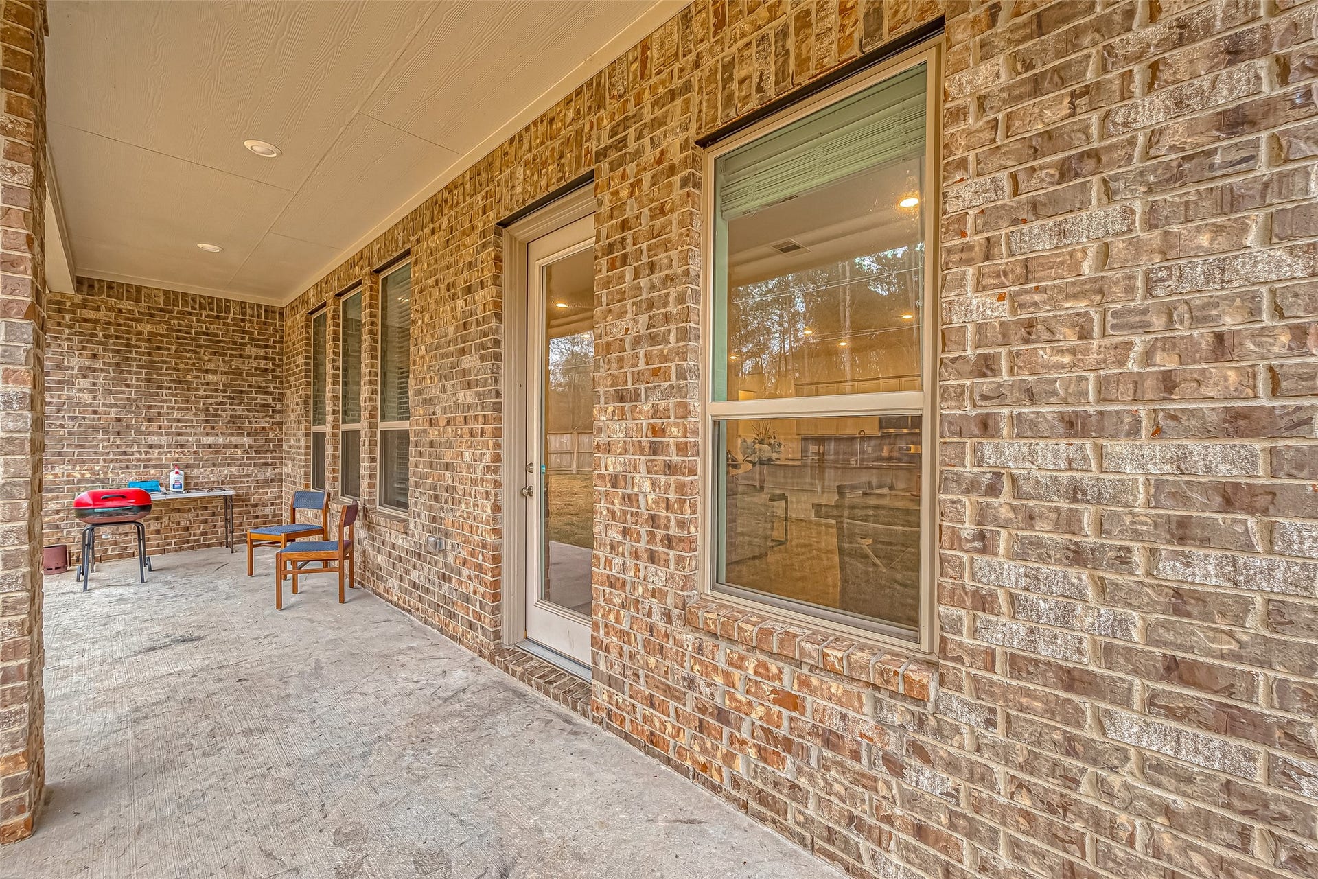 23722 Canolo Grove Lane, New Caney, TX 77357