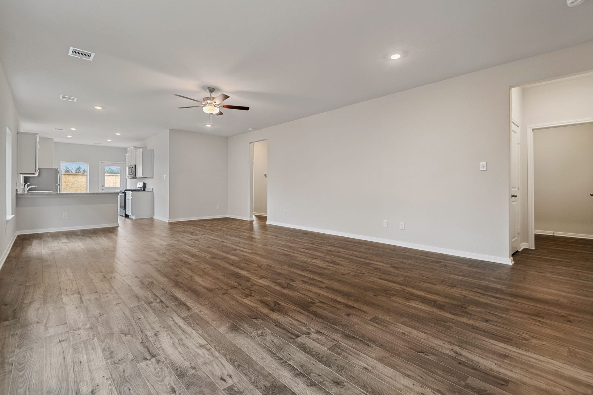 16471 Honeysuckle Hill Drive, Conroe, TX 77303