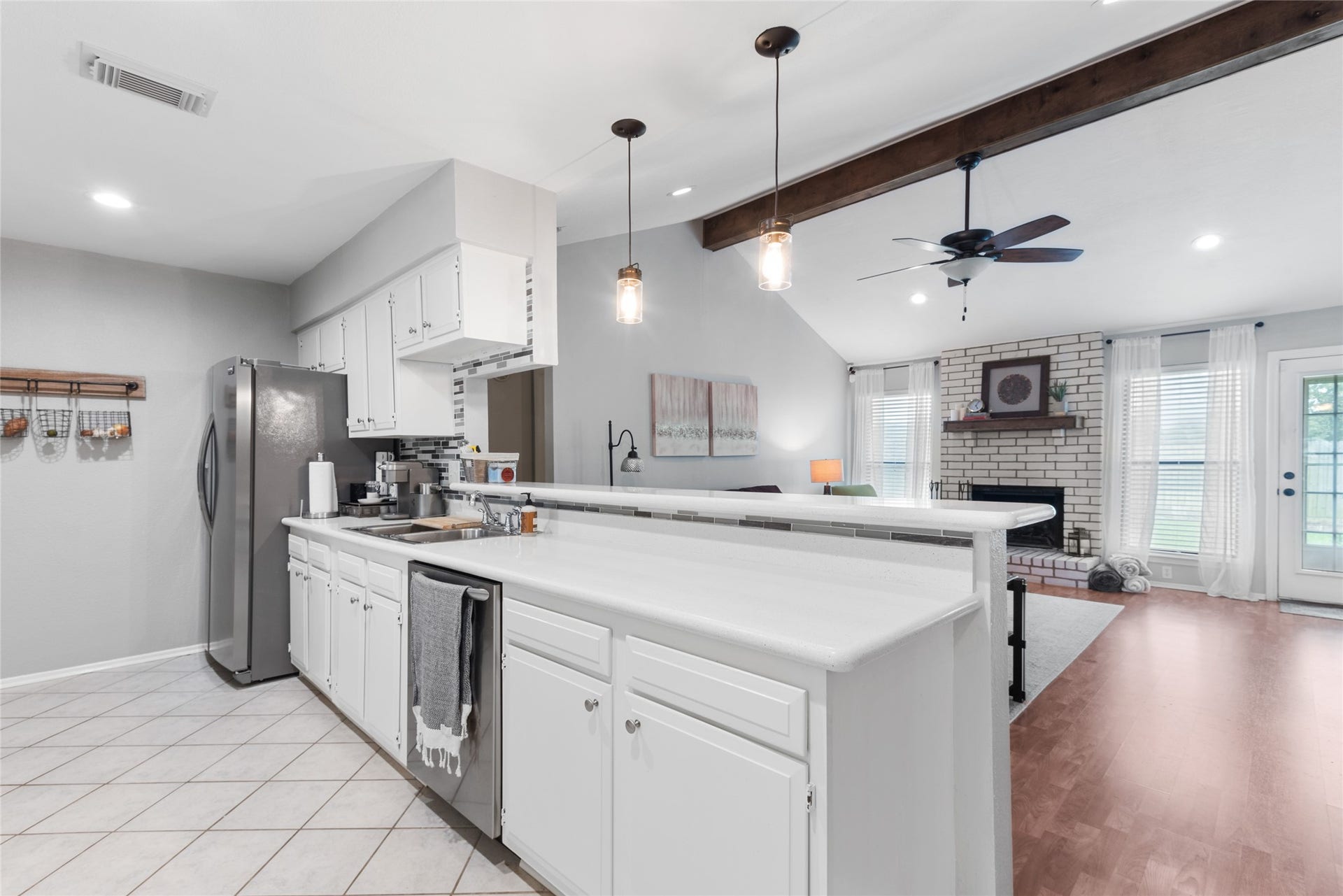105 Sweetgum Street, League City, TX 77573 105 Sweetgum Street, League City, TX 77573