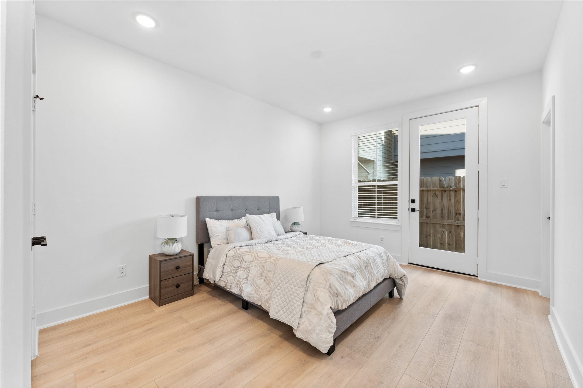 3103 Jensen Dr, #B, Houston, TX 77026 1st floor bedroom #2