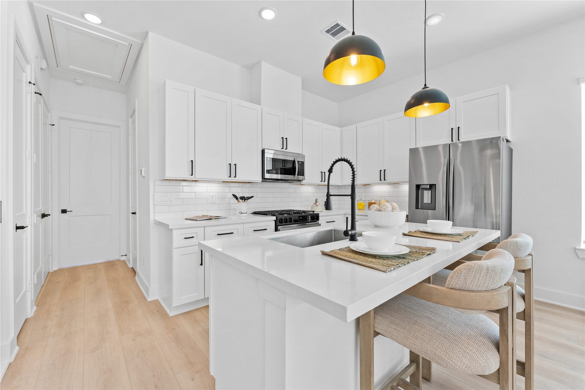 3103 Jensen Dr, #B, Houston, TX 77026 3103 Jensen Dr, #B, Houston, TX 77026