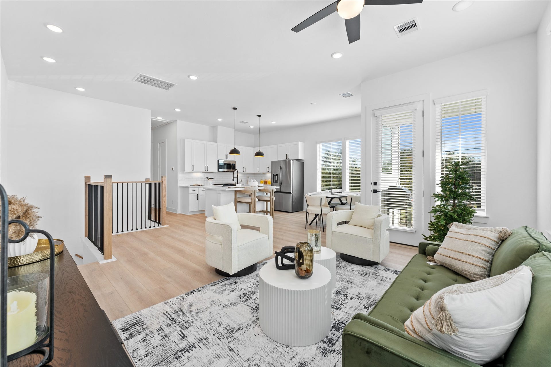 3103 Jensen Dr, #B, Houston, TX 77026 3103 Jensen Dr, #B, Houston, TX 77026