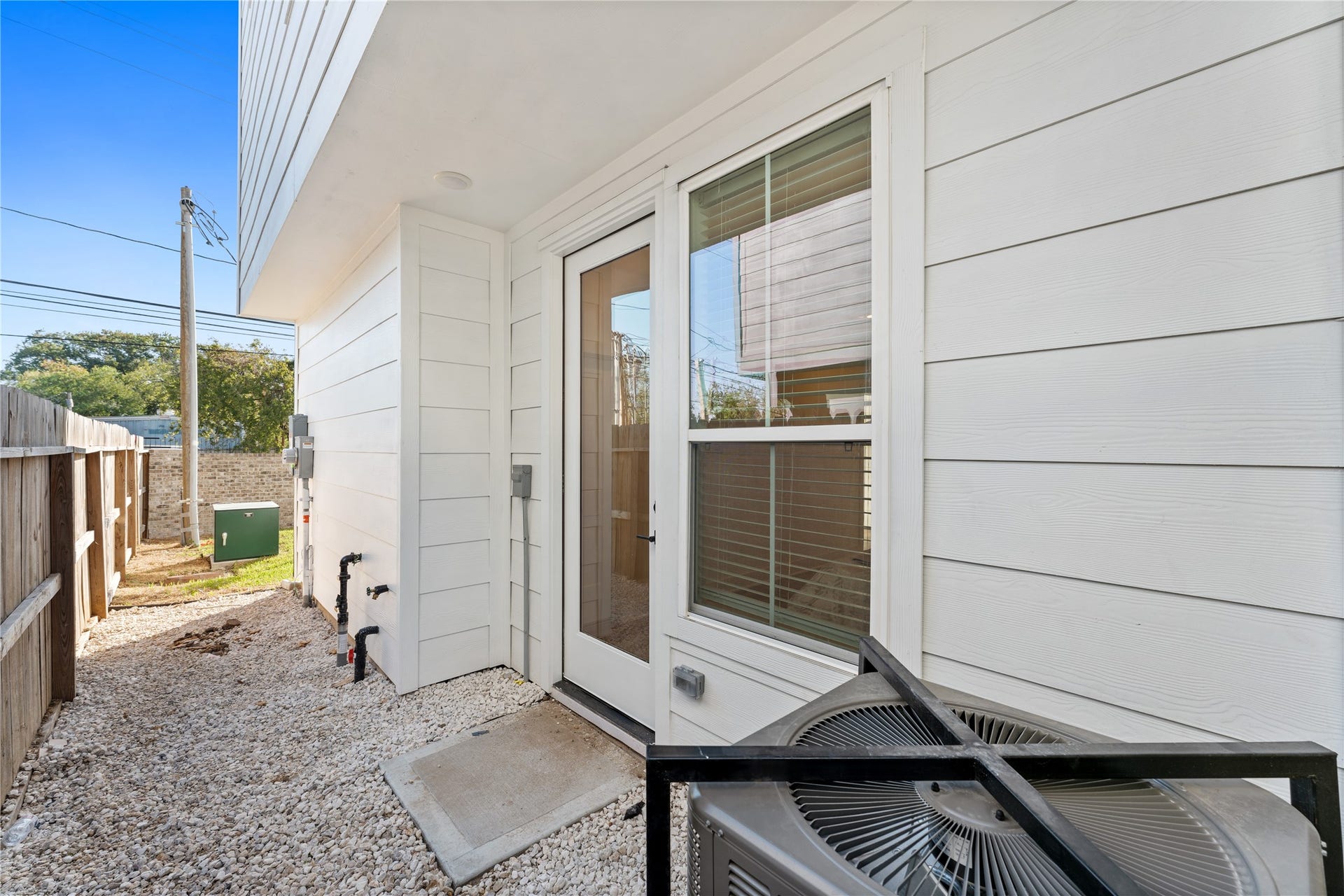 3103 Jensen Dr, #B, Houston, TX 77026 3103 Jensen Dr, #B, Houston, TX 77026