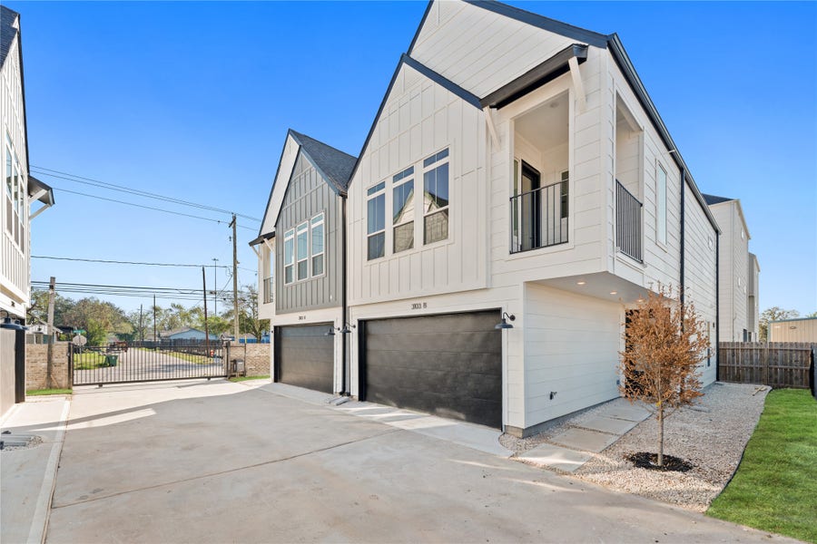 Property photo for 3103 Jensen Dr, #B, Houston, TX