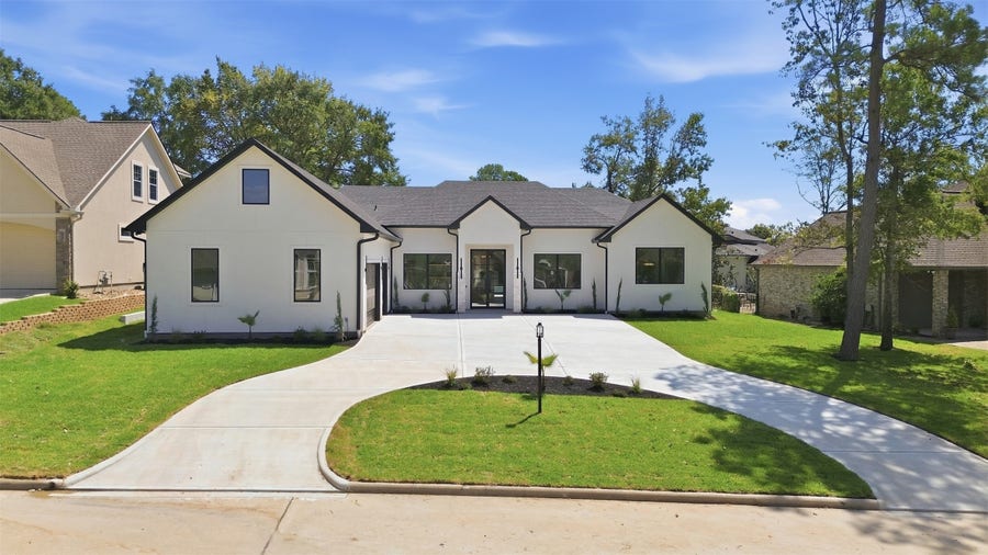 Property photo for 339 W Shore Lane, Montgomery, TX