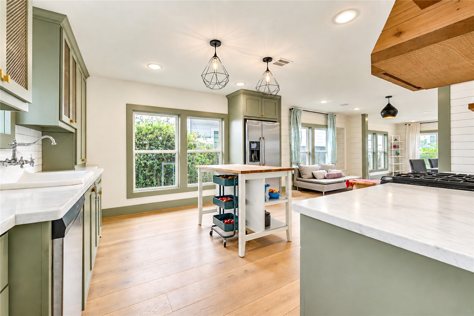 3819 Baden Street, Houston, TX 77009