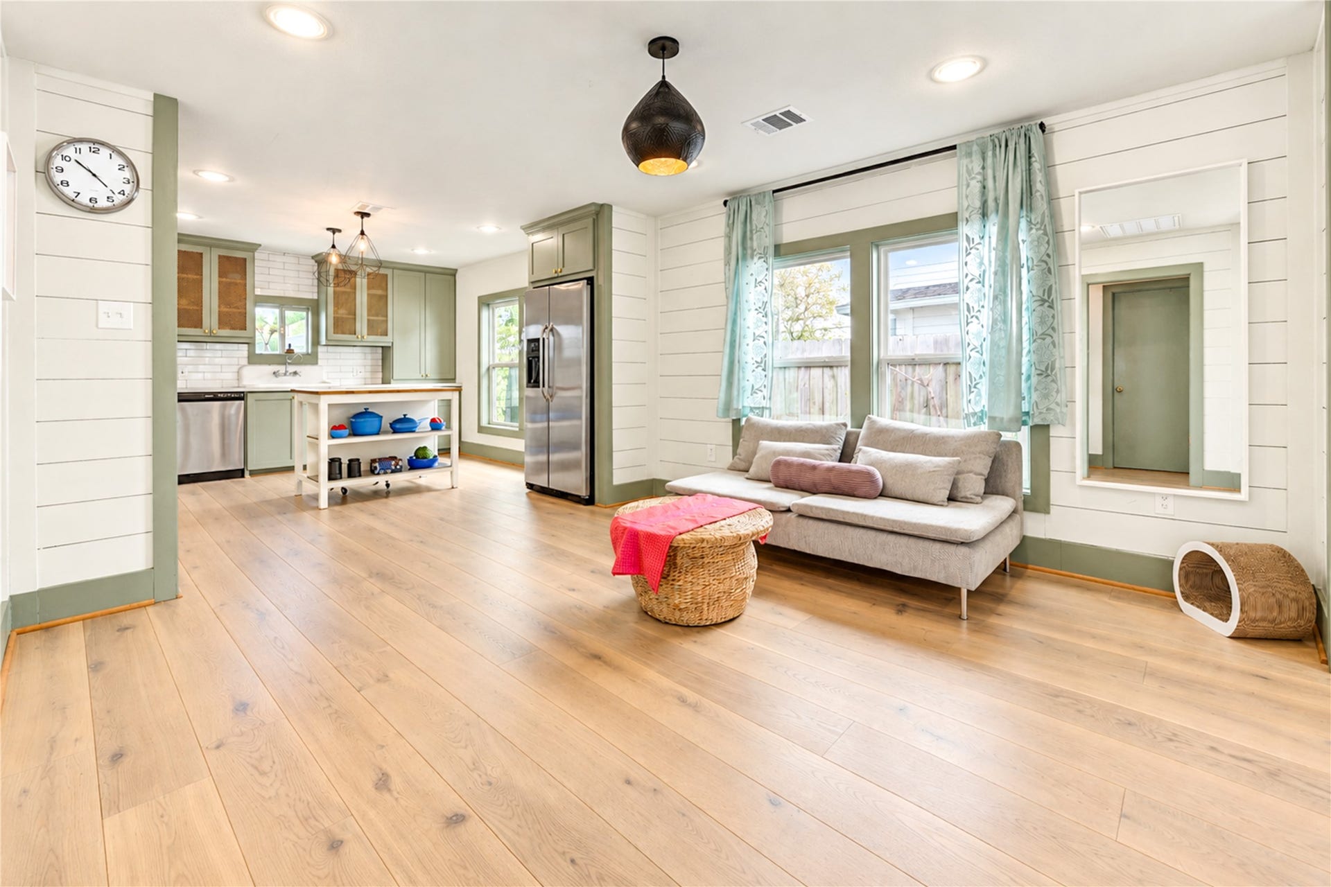 3819 Baden Street, Houston, TX 77009