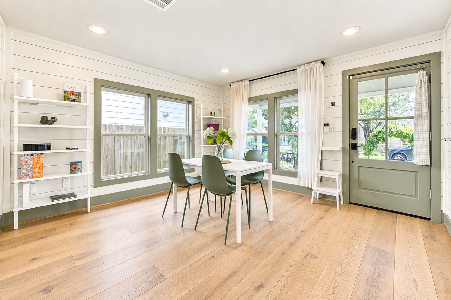 3819 Baden Street, Houston, TX 77009