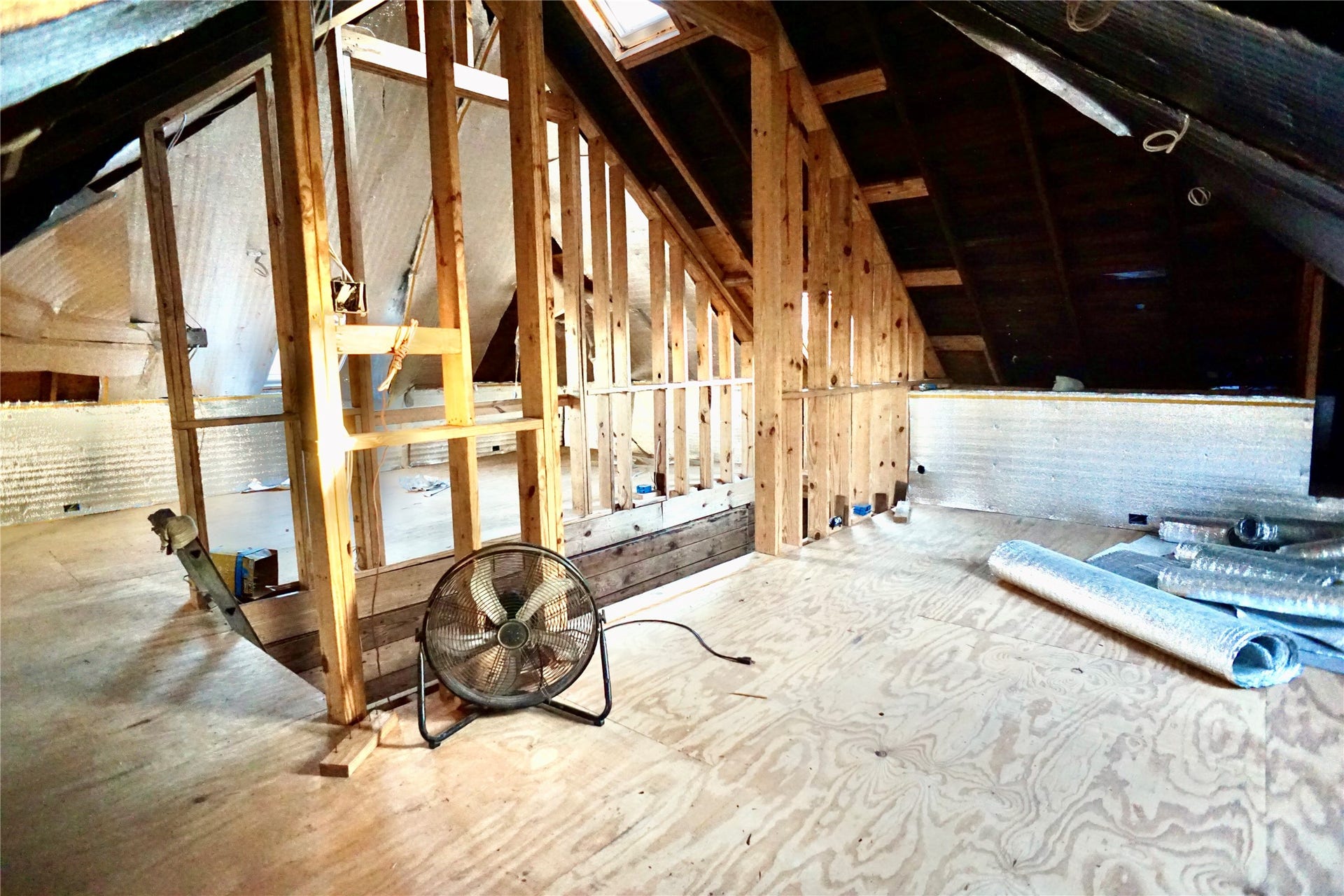 2215 Kane Street, Houston, TX 77007 2215 Kane Street, Houston, TX 77007