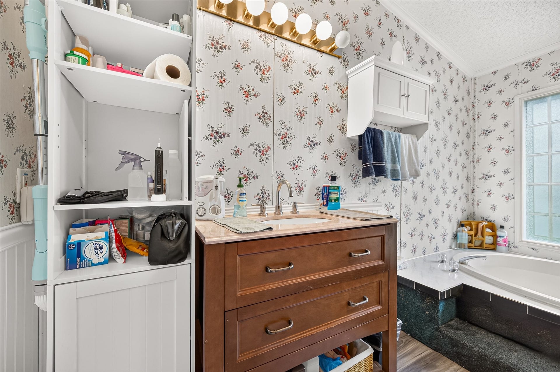 189 Hall Drive S, Montgomery, TX 77316 189 Hall Drive S, Montgomery, TX 77316
