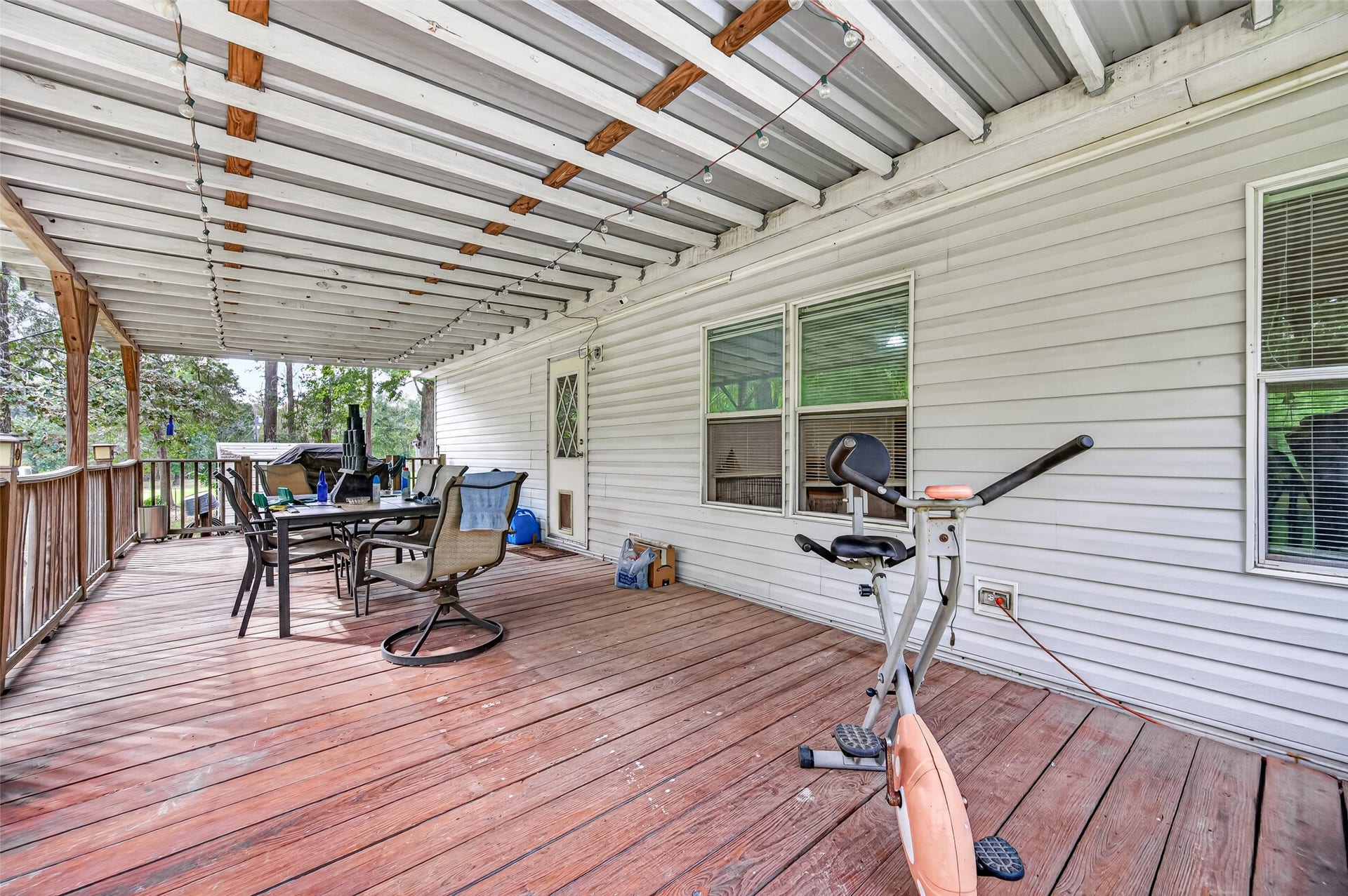 189 Hall Drive S, Montgomery, TX 77316 Back Deck
