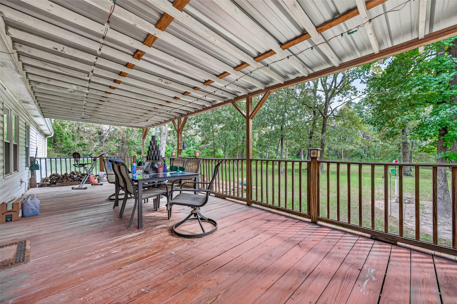 189 Hall Drive S, Montgomery, TX 77316 189 Hall Drive S, Montgomery, TX 77316