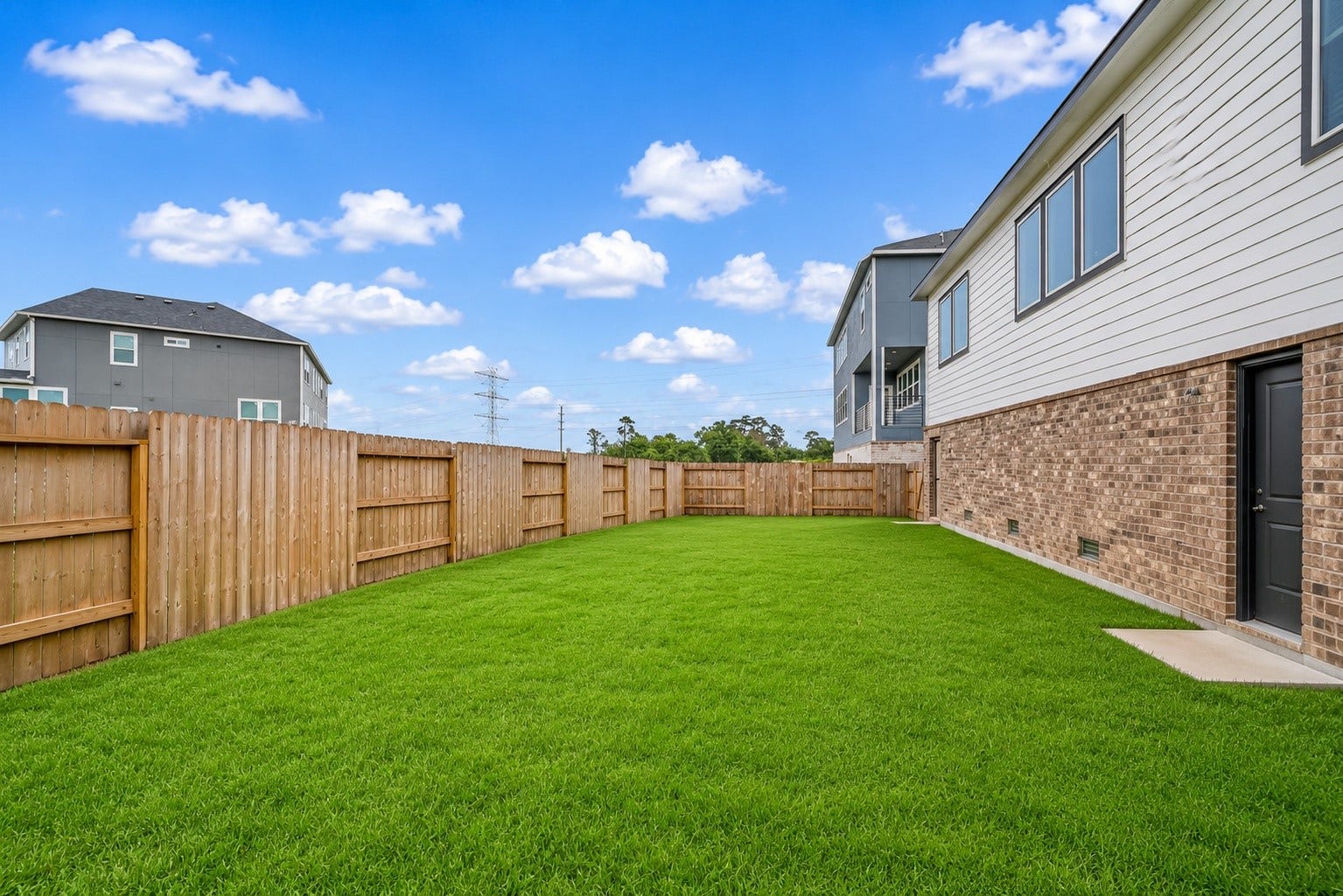 20638 Dynamic Court, Humble, TX 77338 Spacious fenced backyard.