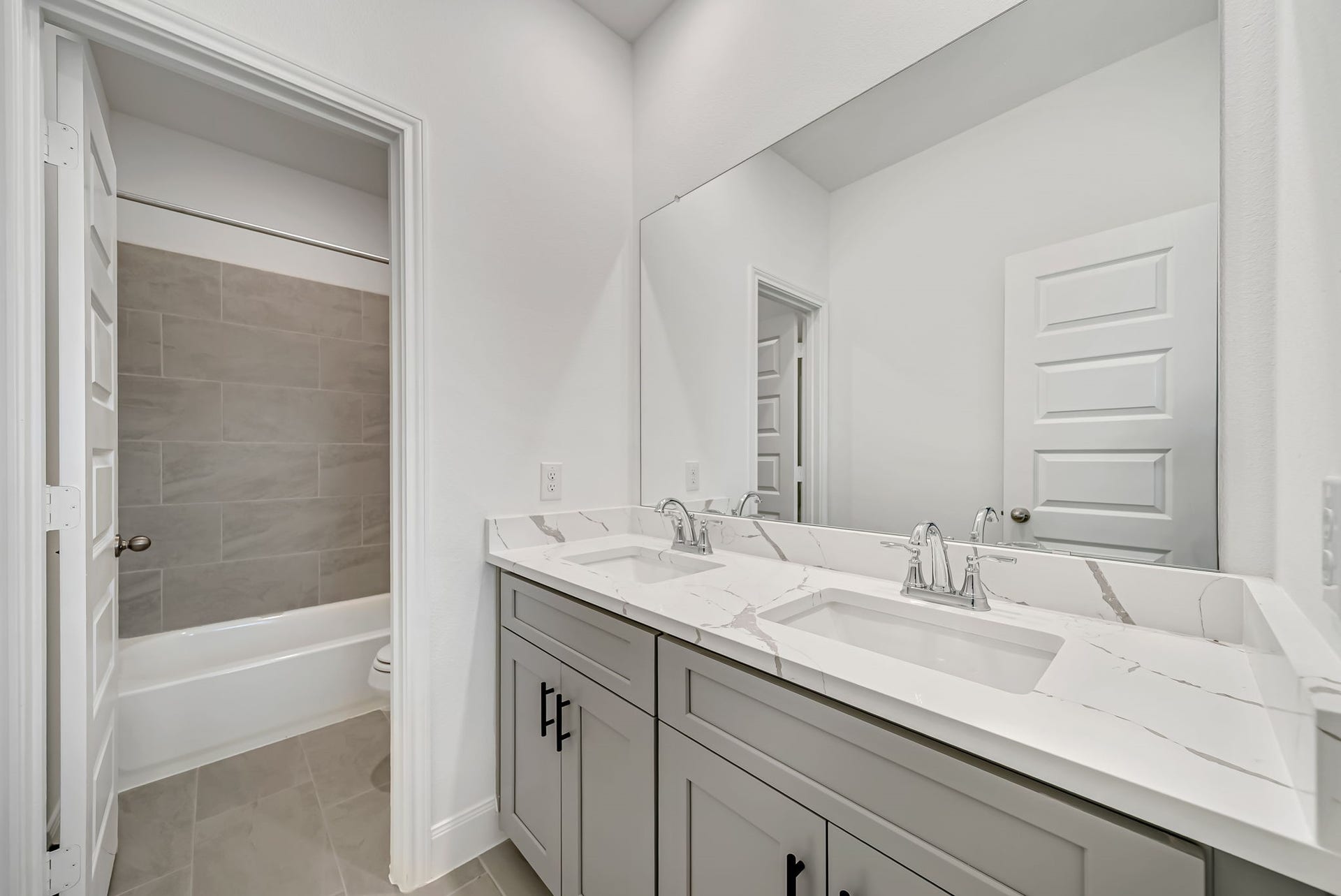 20638 Dynamic Court, Humble, TX 77338 Secondary Bath