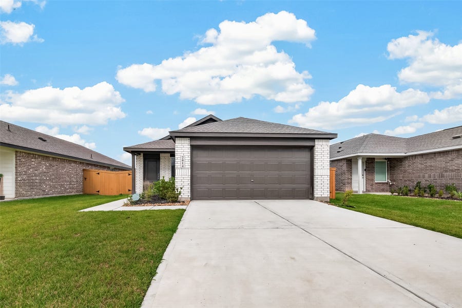 Property photo for 7814 Lavender Jade Drive, Rosharon, TX