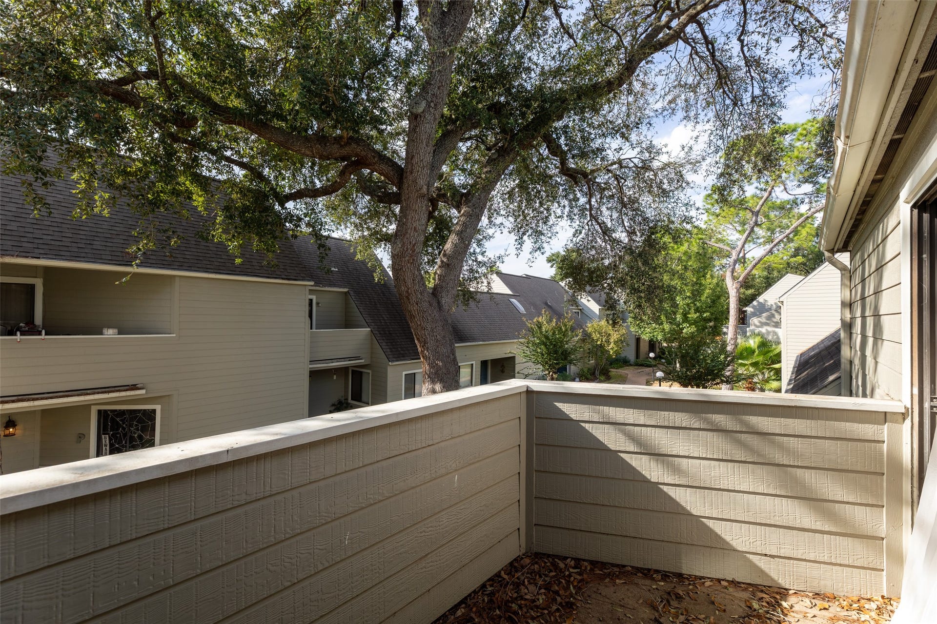 12839 Briarwest Circle, Houston, TX 77077 12839 Briarwest Circle, Houston, TX 77077