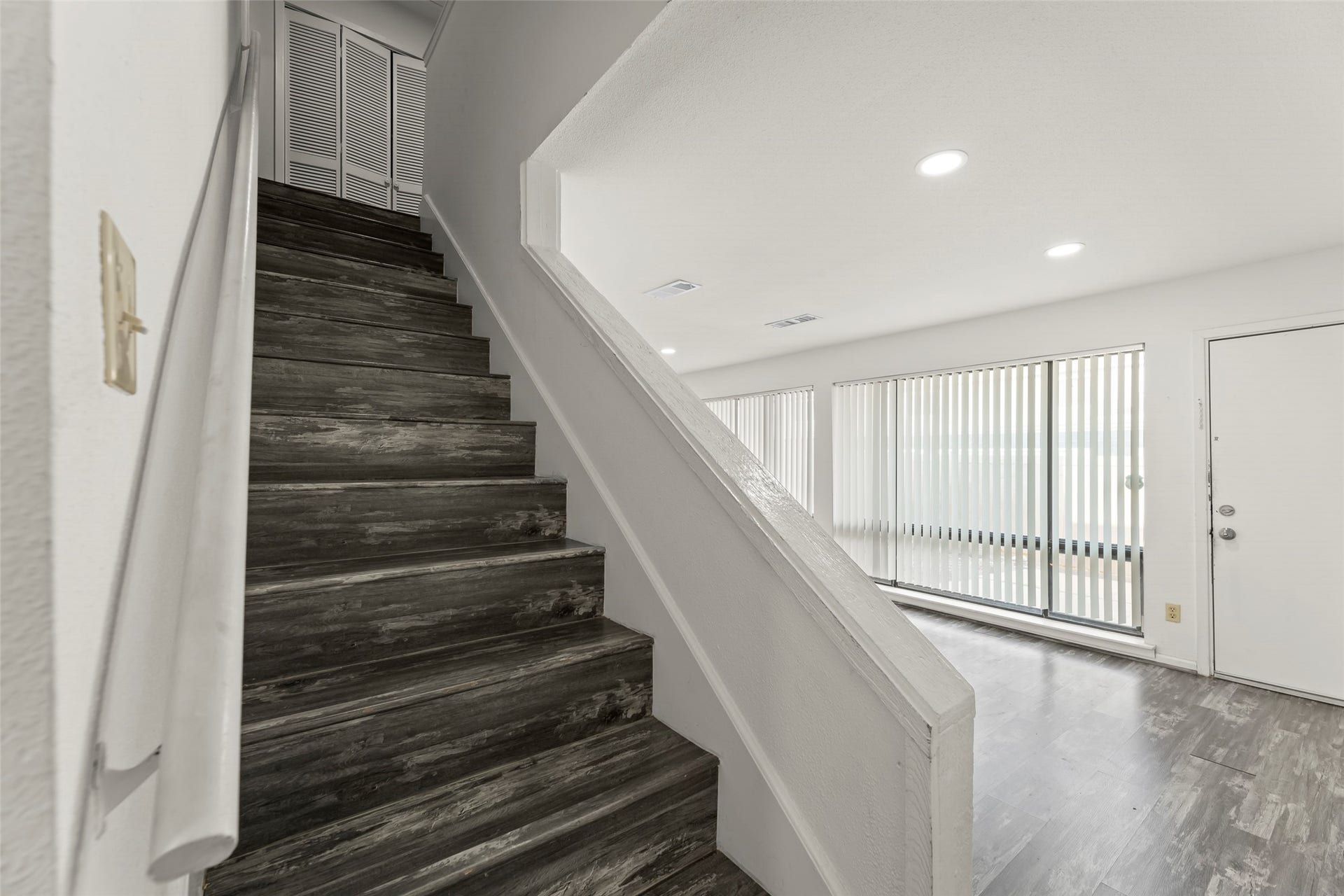12839 Briarwest Circle, Houston, TX 77077 12839 Briarwest Circle, Houston, TX 77077