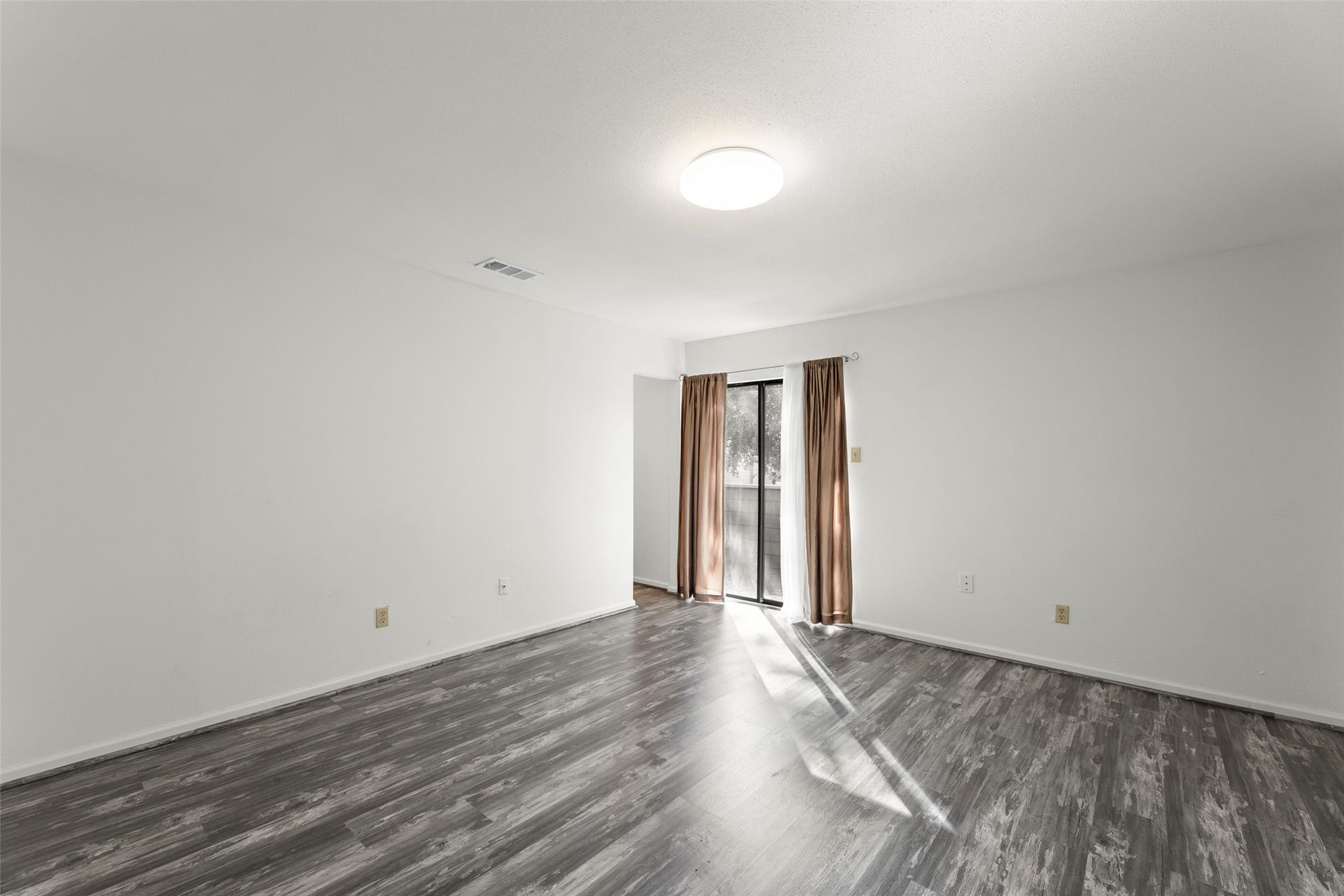 12839 Briarwest Circle, Houston, TX 77077 12839 Briarwest Circle, Houston, TX 77077