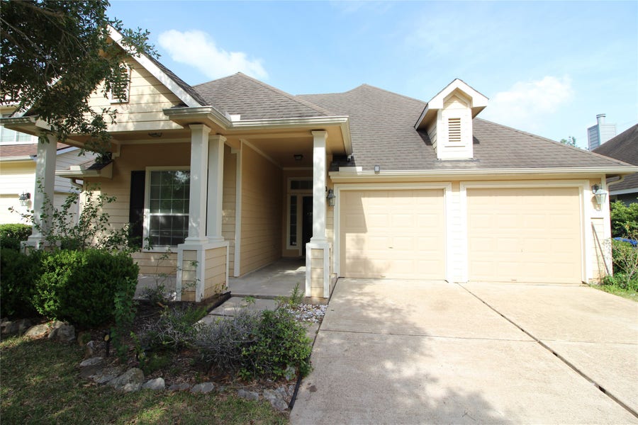 Property photo for 1011 Lexington Green Drive, Missouri City, TX