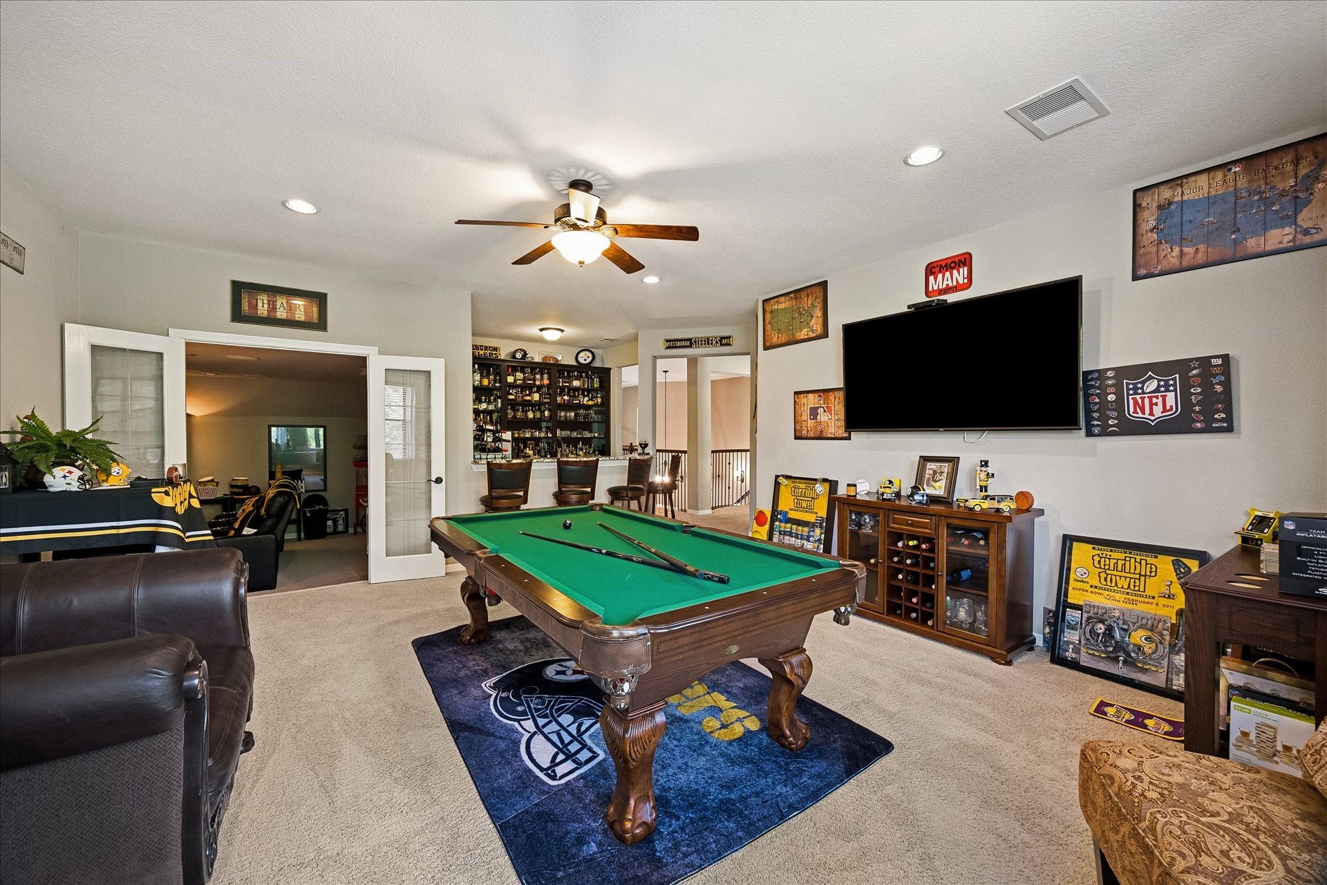17427 Stonebrook Run Court, Tomball, TX 77375 Sunday night football just got better. GO STEELERS!