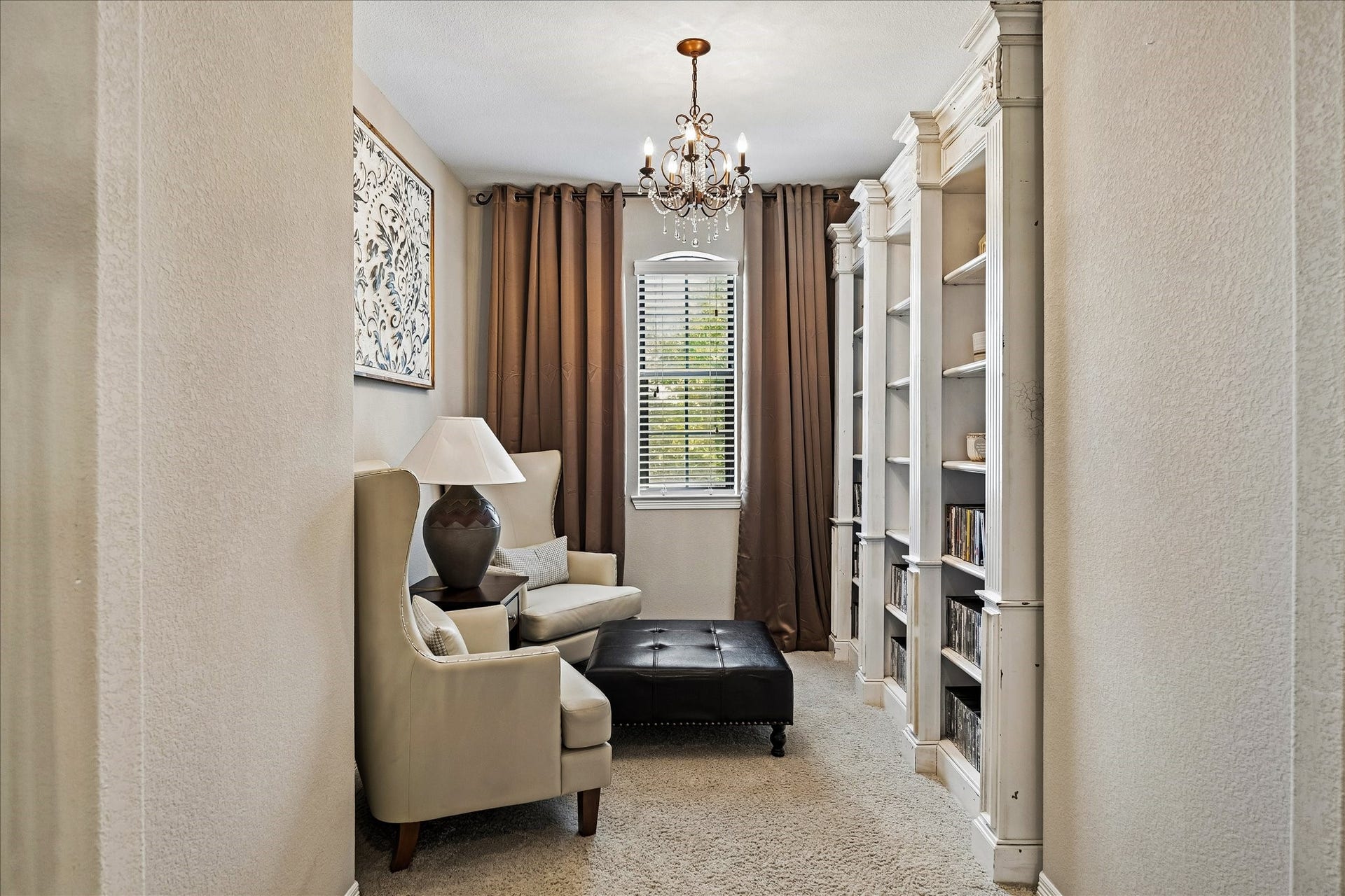 17427 Stonebrook Run Court, Tomball, TX 77375 This bonus space can become whatever helps you rechargea quiet reading spot, private lounge, exercise area or simply somewhere to sit that isn't the bed.