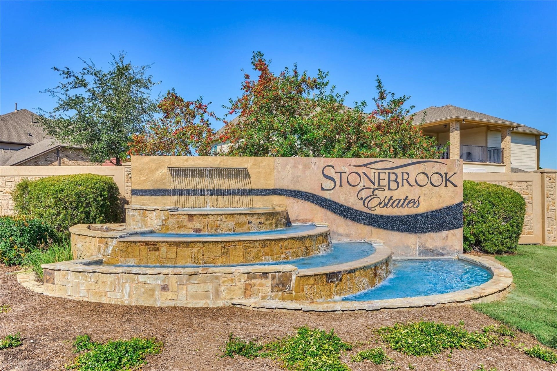 17427 Stonebrook Run Court, Tomball, TX 77375 Come home to Stonebrook Estates!