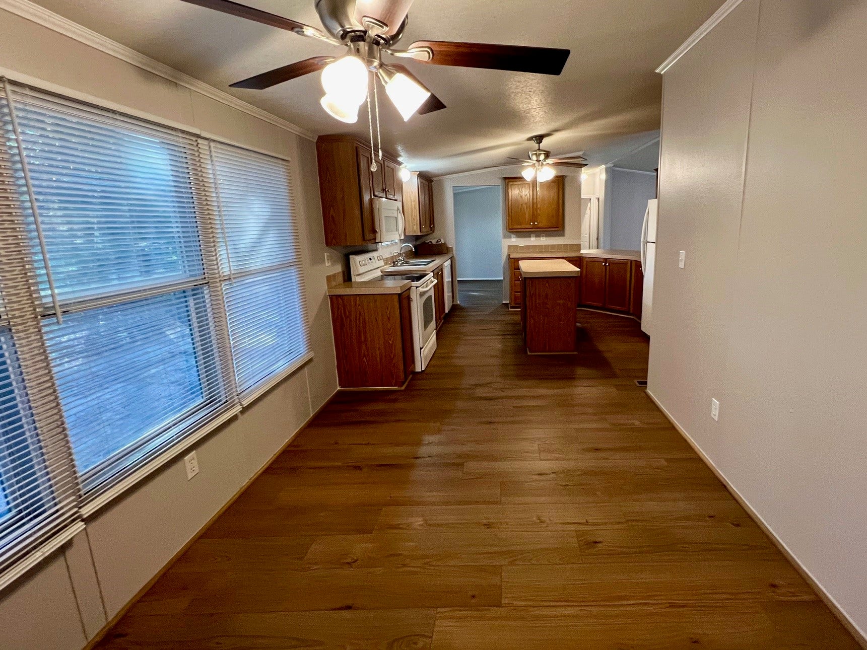 16128 Lone Star Ranch Drive, Conroe, TX 77302 Breakfast area.