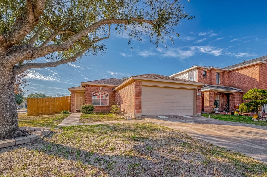 Property photo for 17103 Westminster Village Ct, Houston, TX