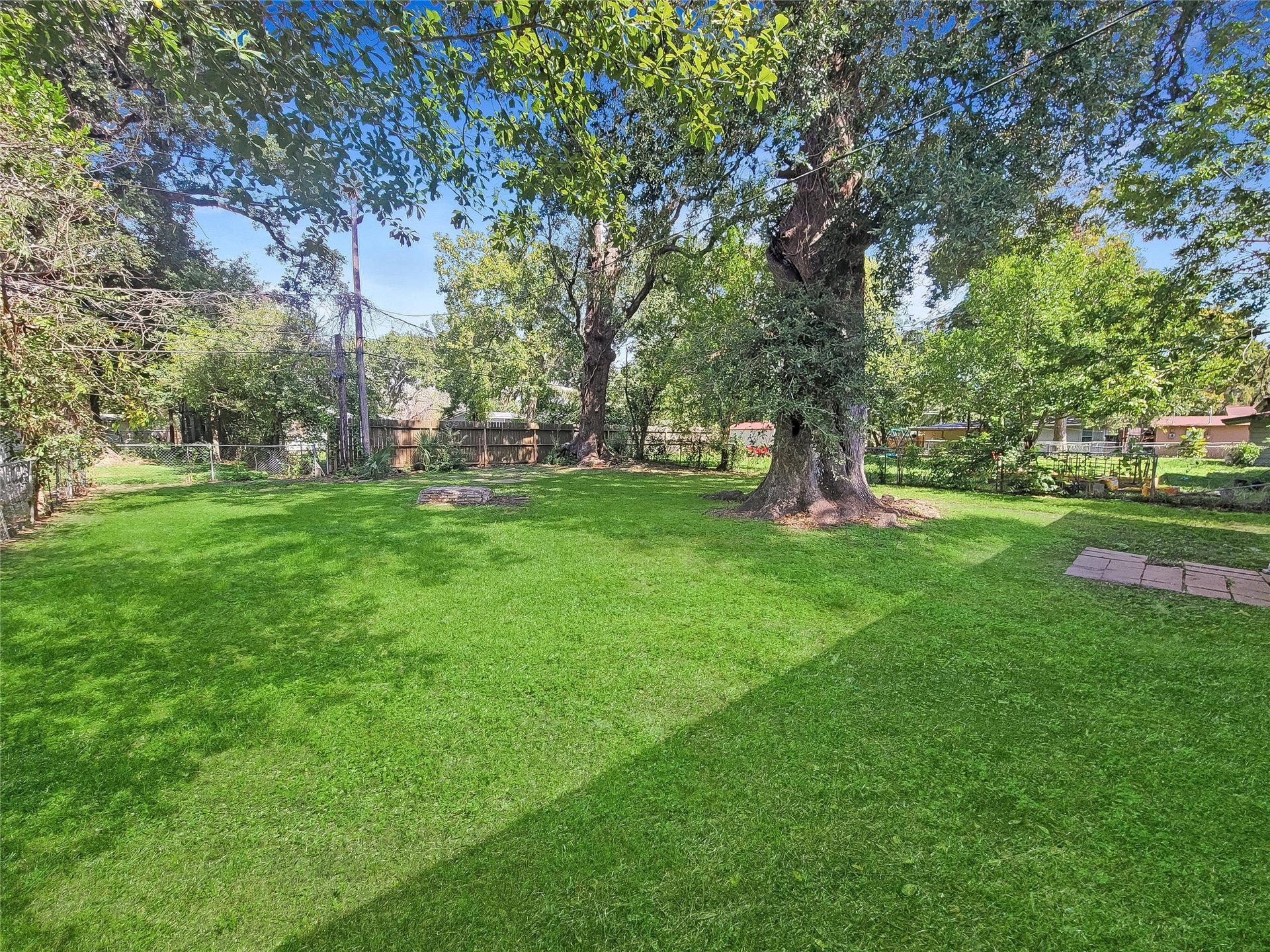 121 Wisteria Street, Lake Jackson, TX 77566 121 Wisteria Street, Lake Jackson, TX 77566