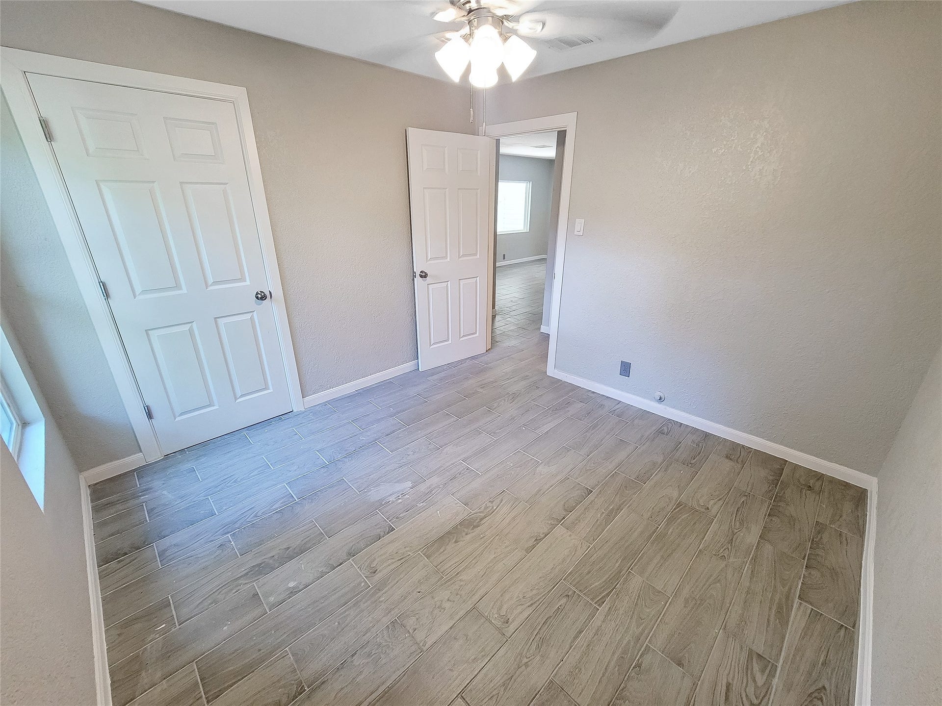 121 Wisteria Street, Lake Jackson, TX 77566 121 Wisteria Street, Lake Jackson, TX 77566