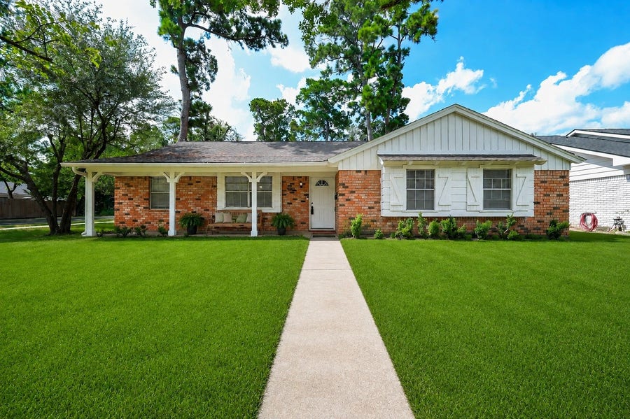 Property photo for 10003 Warwana Road, Houston, TX
