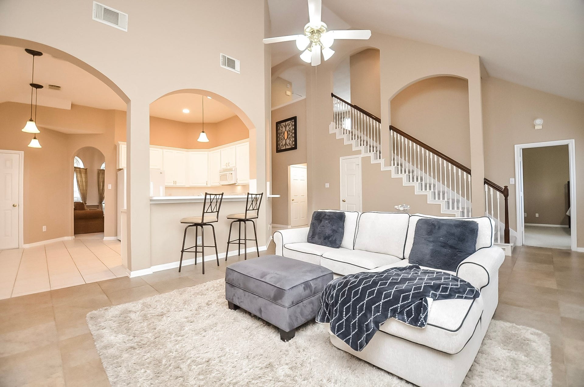 1727 Maryvale Drive, Katy, TX 77494 The open kitchen seamlessly connects to the family room, perfect for effortless entertaining.