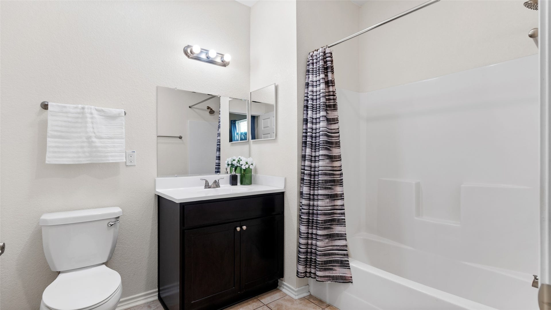 12457 Strick Lane, Houston, TX 77015 12457 Strick Lane, Houston, TX 77015