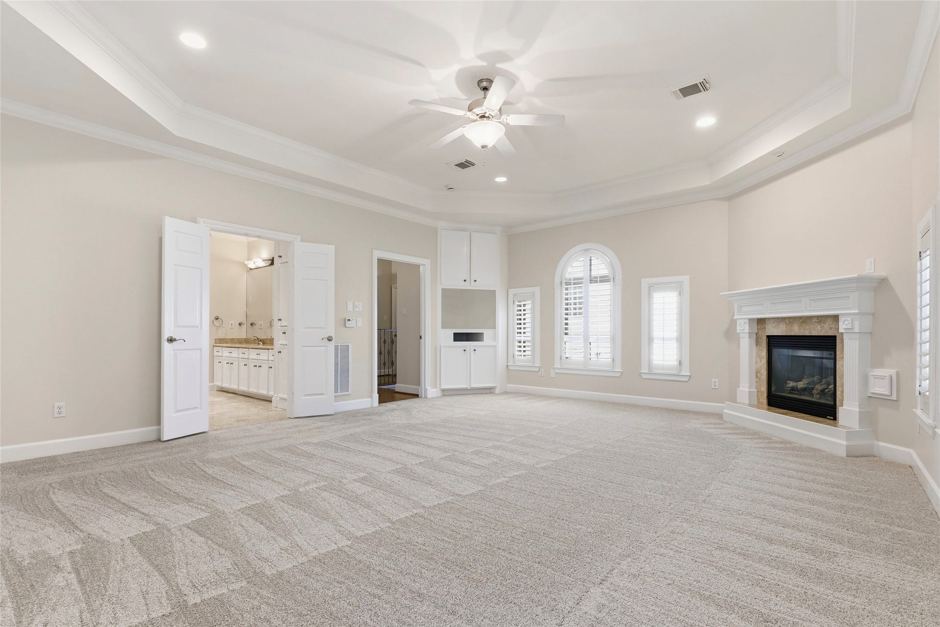 5910 Lake Street, Houston, TX 77005 5910 Lake Street, Houston, TX 77005