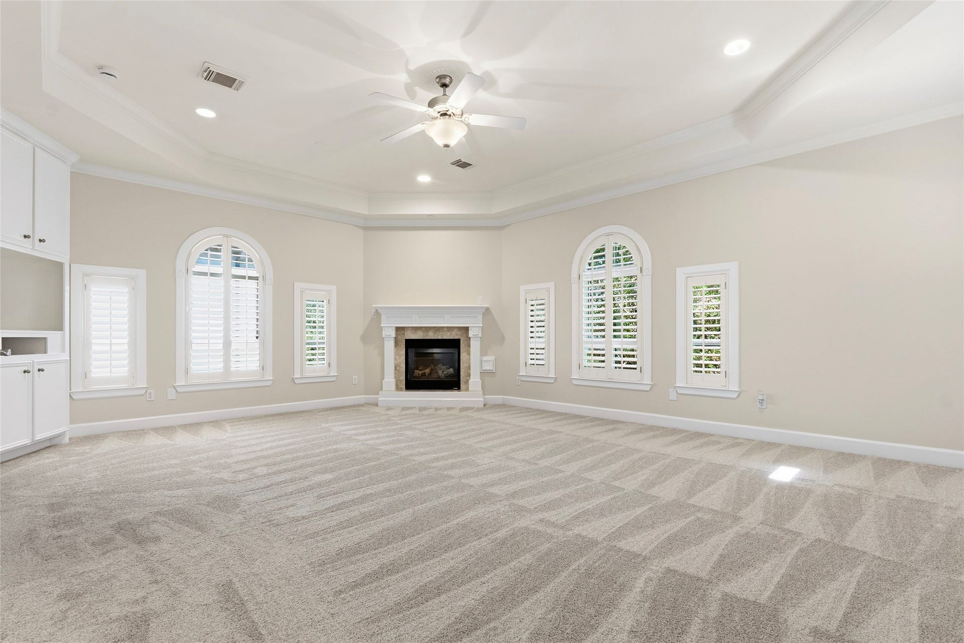 5910 Lake Street, Houston, TX 77005 5910 Lake Street, Houston, TX 77005
