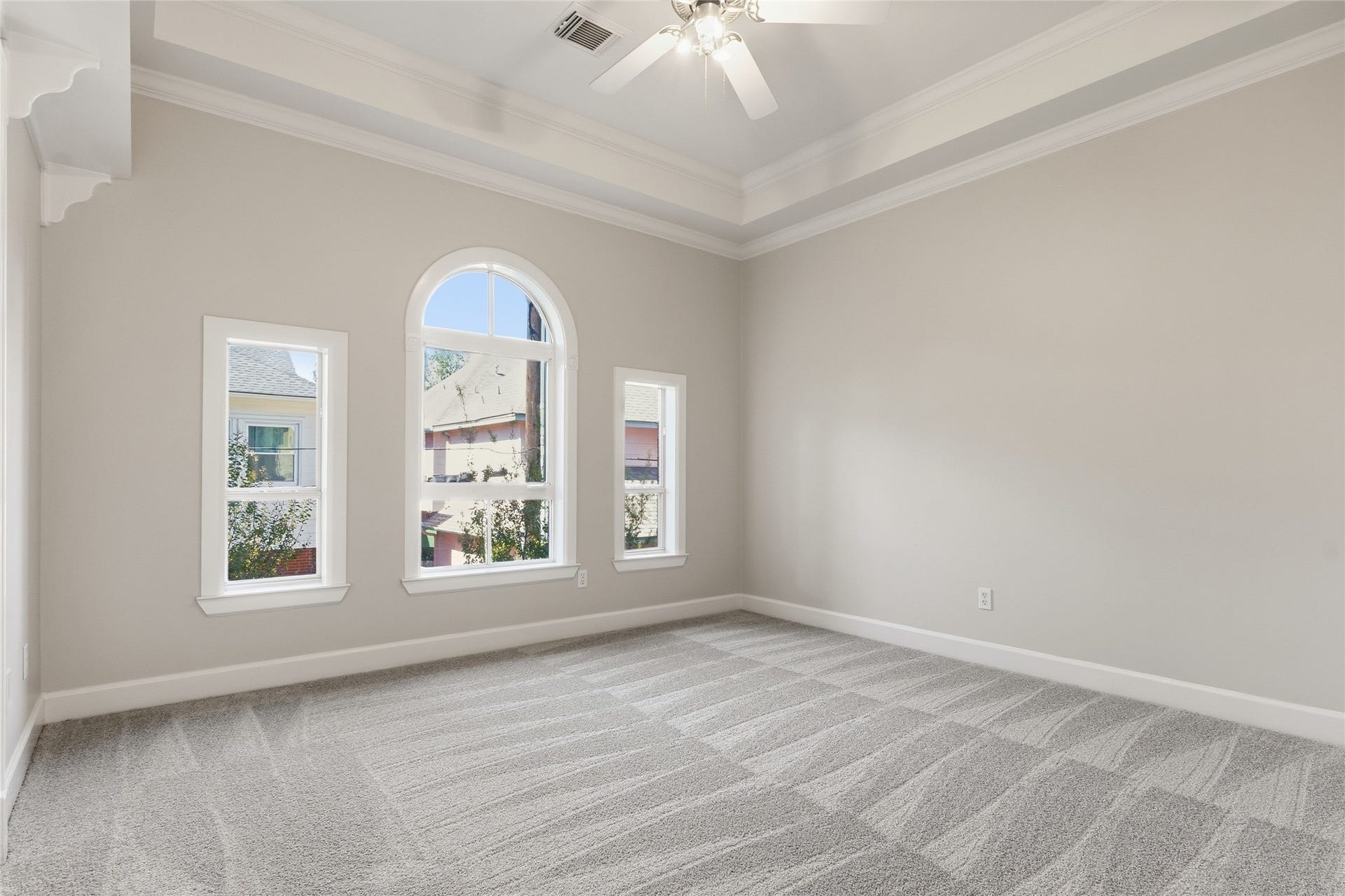 5910 Lake Street, Houston, TX 77005 5910 Lake Street, Houston, TX 77005
