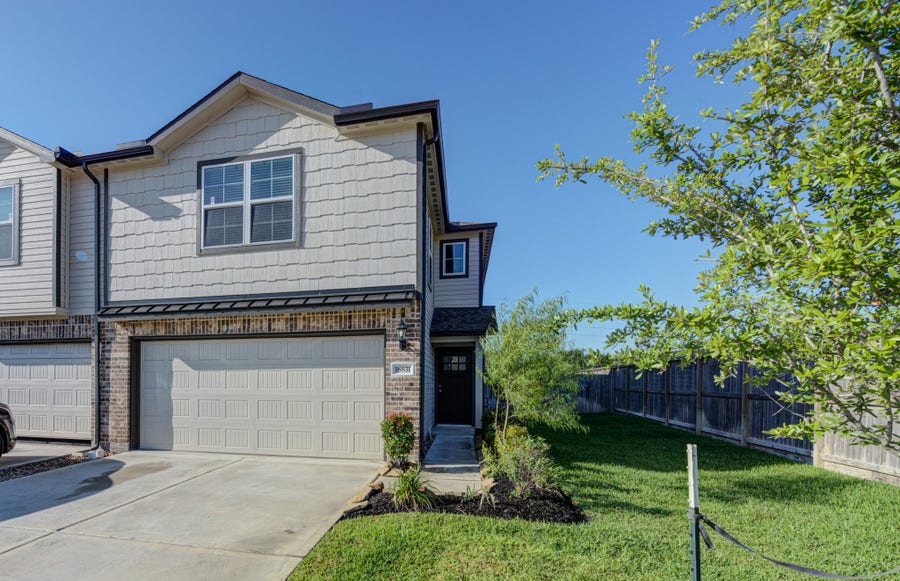Property photo for 18831 Glenwood Chase Court, Katy, TX