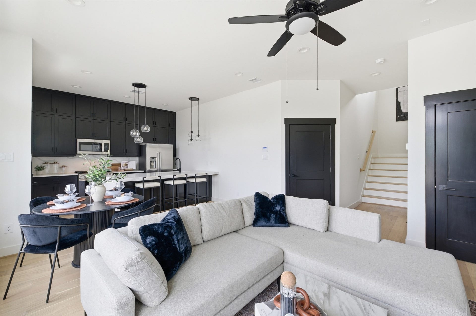 4603 Harrisburg Boulevard, #C, Houston, TX 77011 4603 Harrisburg Boulevard, #C, Houston, TX 77011
