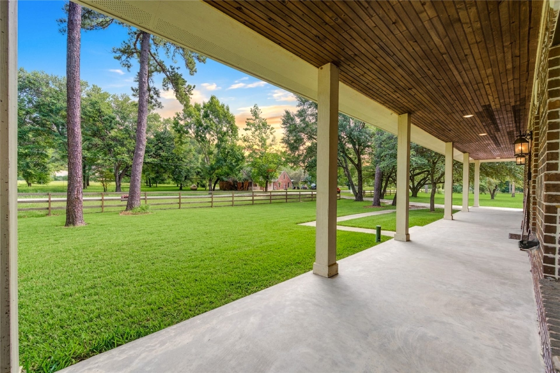 20531 Faye Street, Tomball, TX 77377 20531 Faye Street, Tomball, TX 77377