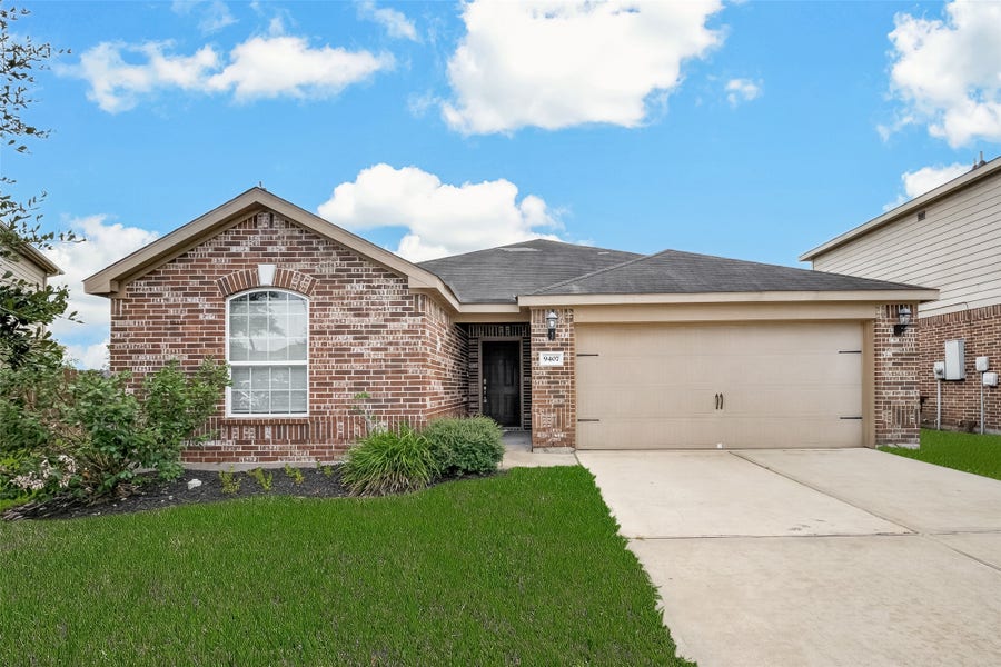 Property photo for 9407 Grand Spark Drive, Rosharon, TX