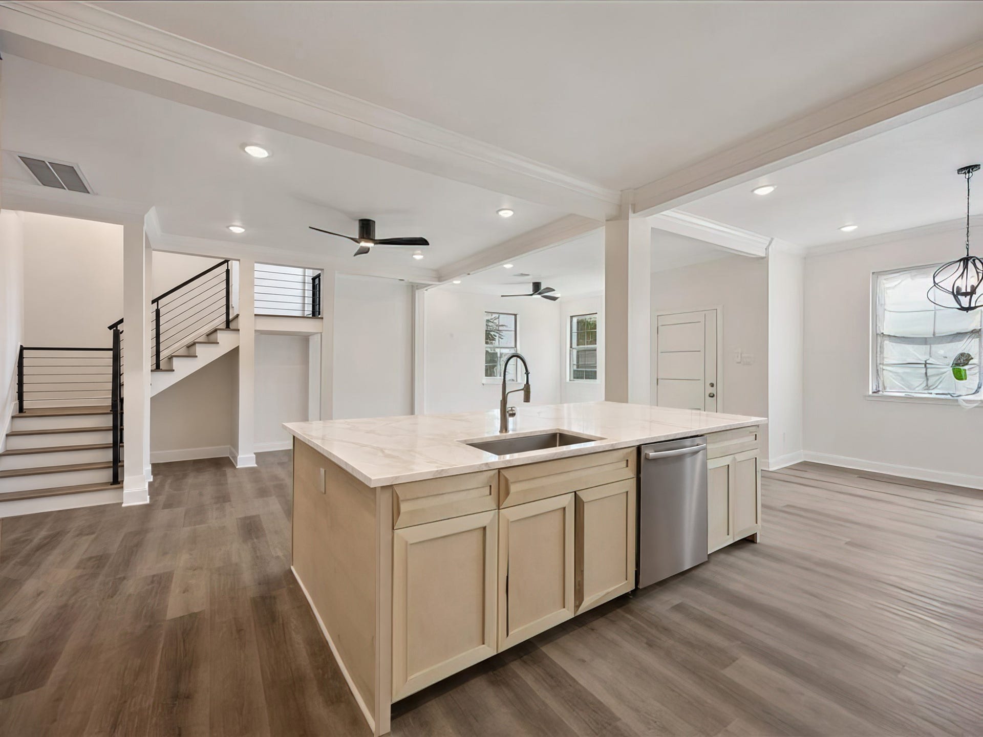 2123 Kingston Street, Houston, TX 77019 *Virtually staged stairs & railing*