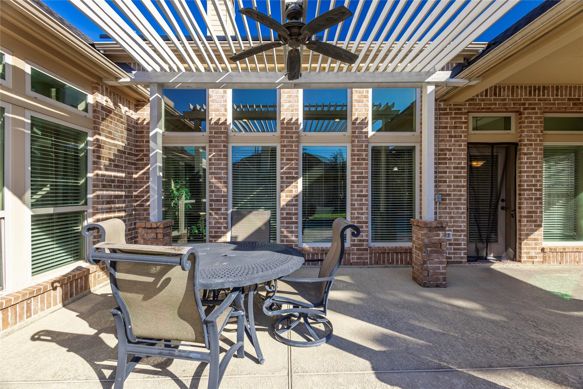 21819 OLEASTER SPRINGS Lane, Richmond, TX 77469 Your own private retreat.