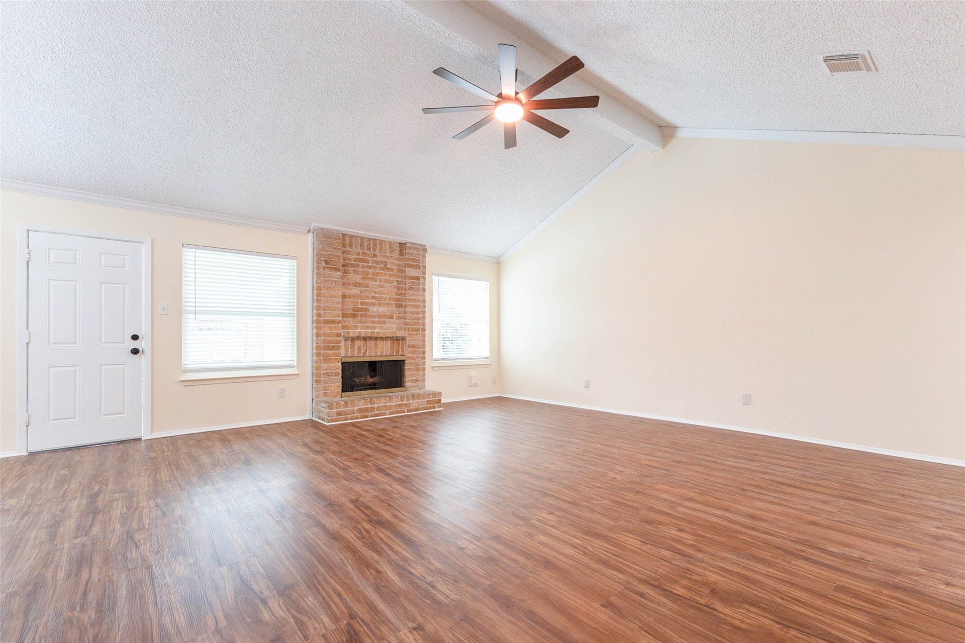 5614 Briarwood Forest Drive, Houston, TX 77088 5614 Briarwood Forest Drive, Houston, TX 77088
