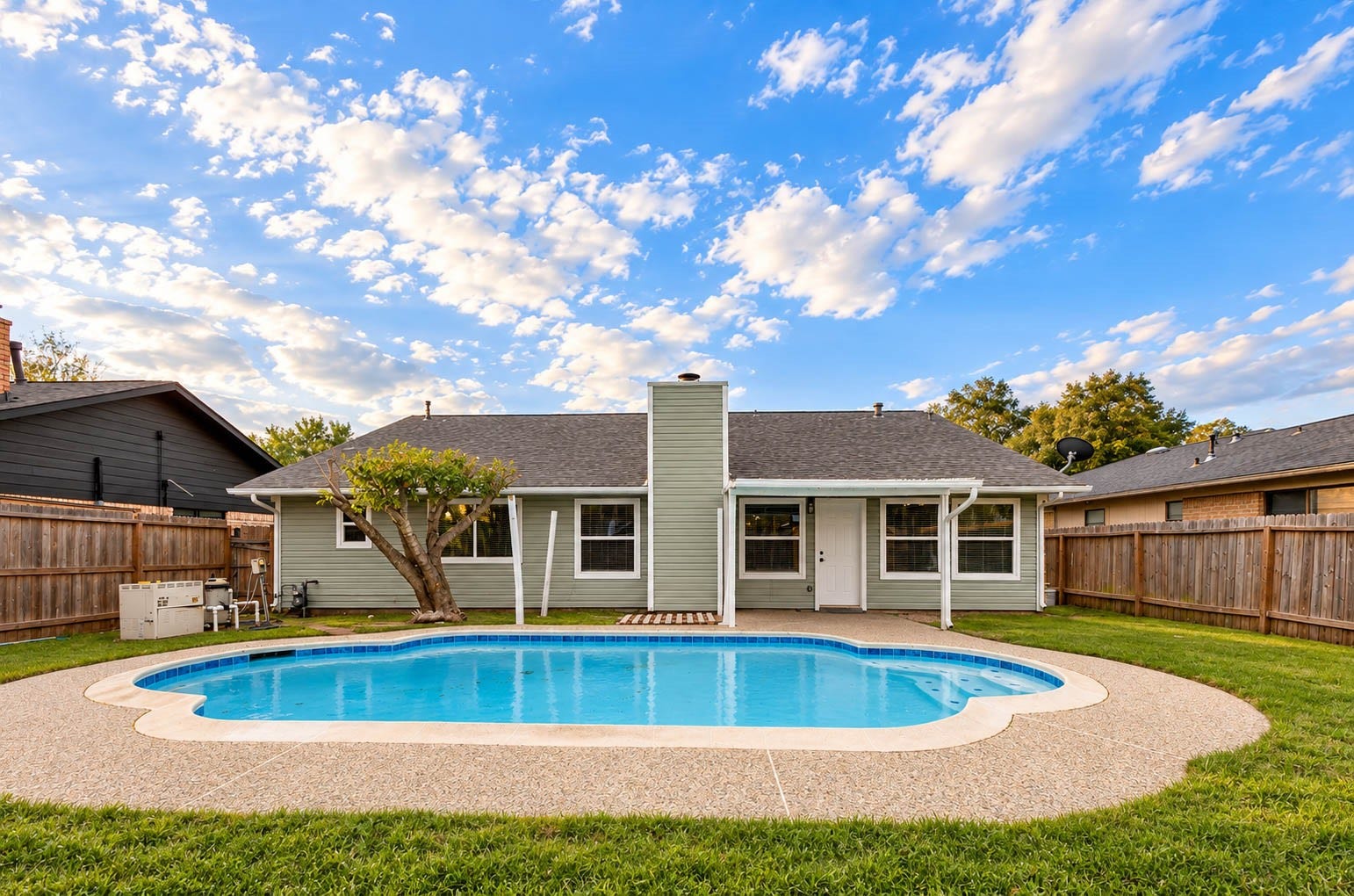 5614 Briarwood Forest Drive, Houston, TX 77088 5614 Briarwood Forest Drive, Houston, TX 77088