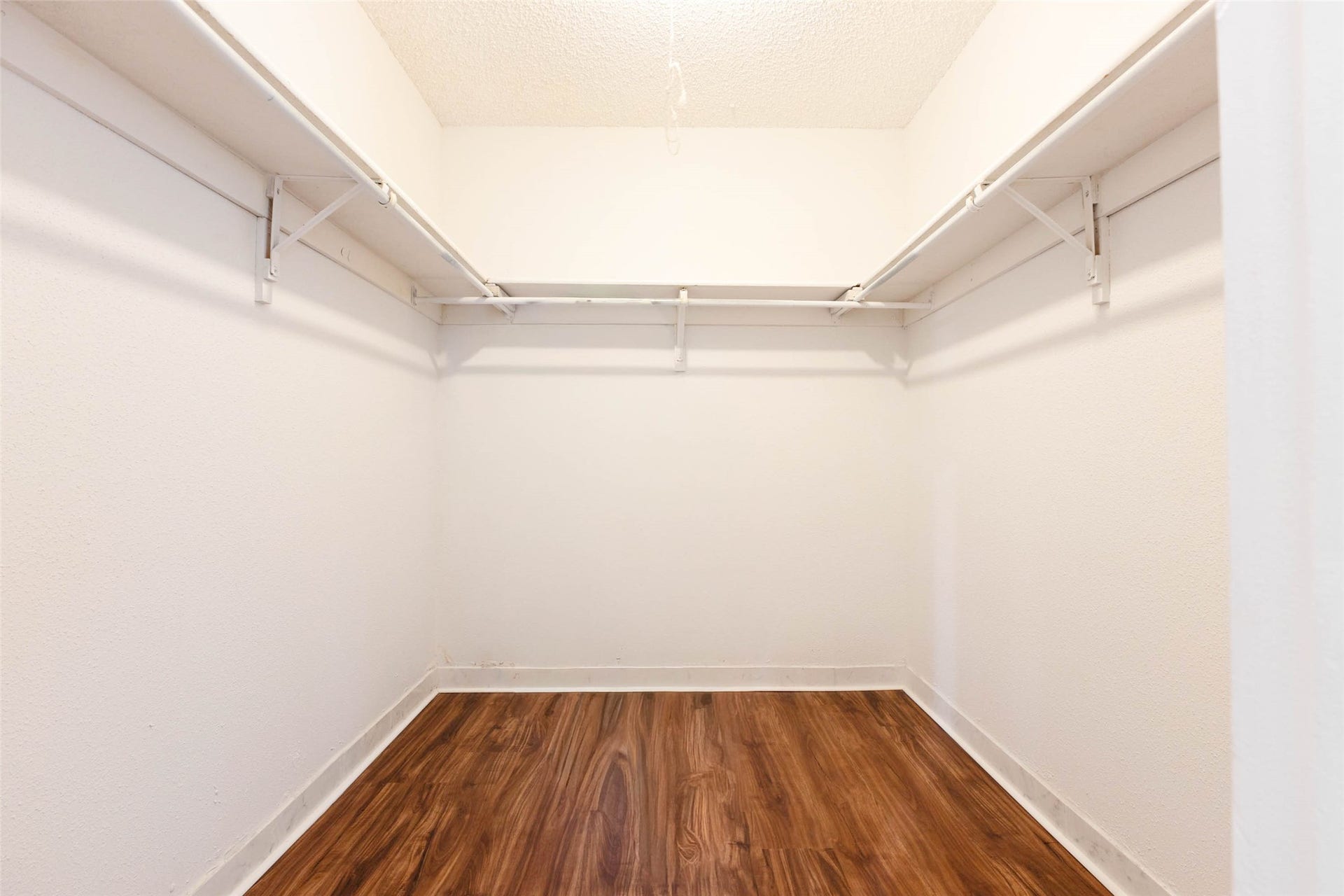 5614 Briarwood Forest Drive, Houston, TX 77088 5614 Briarwood Forest Drive, Houston, TX 77088