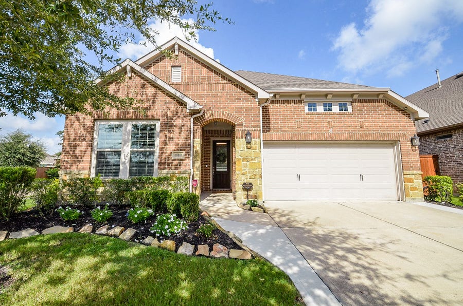 Property photo for 10803 Crestwood Point Circle, Cypress, TX