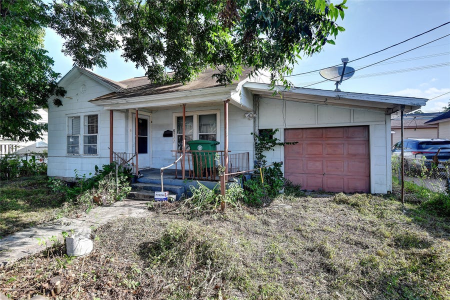 Property photo for 6711 Avenue C, Houston, TX