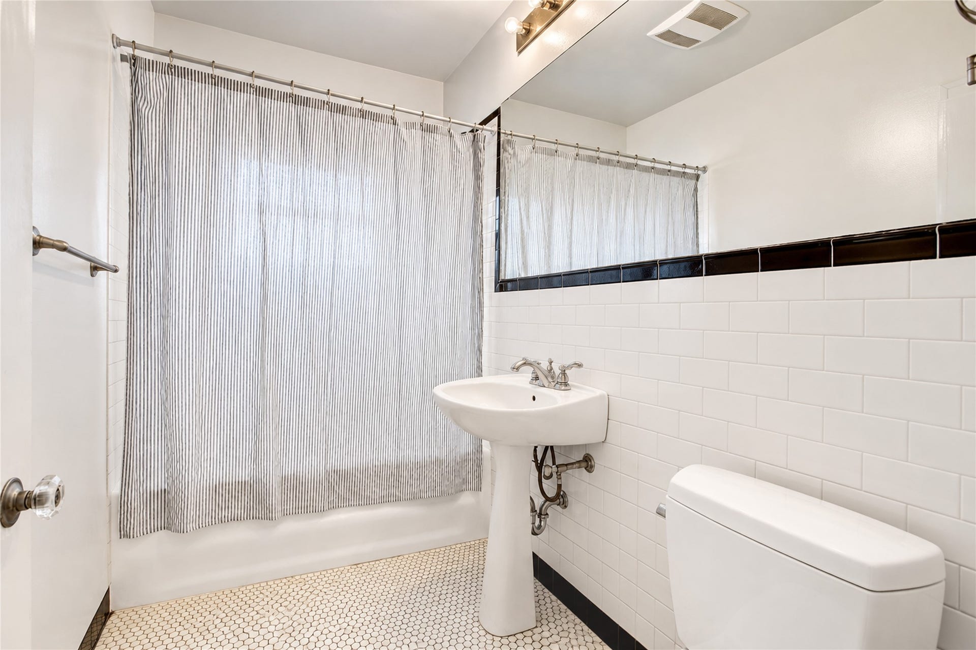 1838 Marshall Street, #2, Houston, TX 77098 1838 Marshall Street, #2, Houston, TX 77098