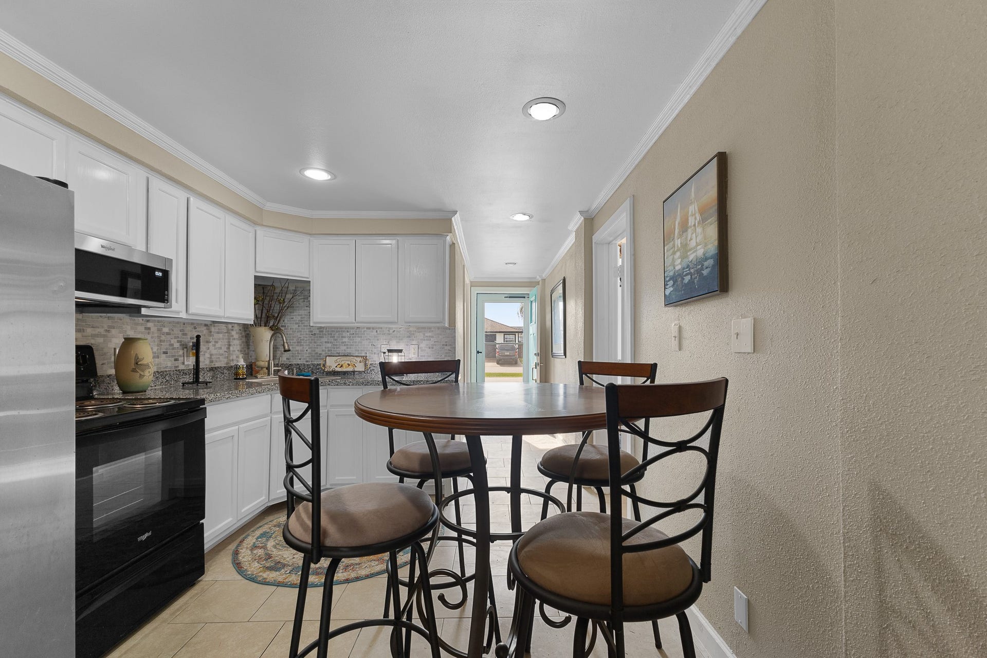 66 Tarpon Street, Bayou Vista, TX 77563 Open kitchen and dining area